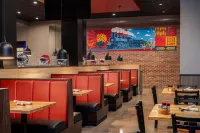 Hilton Garden Inn Hutchinson - breakfast