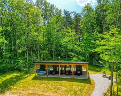 Love Shack Cabin at Trickle Creek Hotels in Marion Township