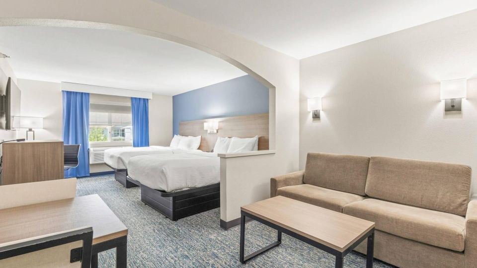 Quality Inn & Suites on the River
