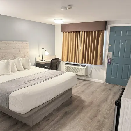 Northshore Hotel Отели в г. Данверс
