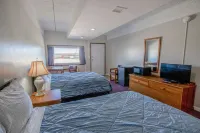 OYO Crossroads Inn - Inns