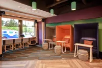 Tru by Hilton Raleigh Durham Airport - Airport Shuttle