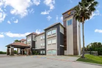 La Quinta Inn & Suites by Wyndham Alvin