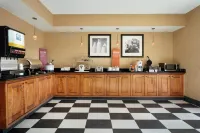 Hampton Inn Phoenix/Chandler - breakfast