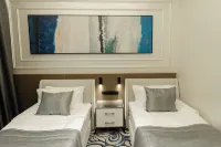 Mustafa Hotel