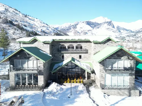 Nivasana Manali - A Luxury Boutique Hotel - parking