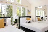 Chic City Apt Near Americana Glendale - 3-Star