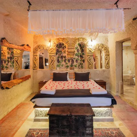 Bayar Cave Suites Special Class