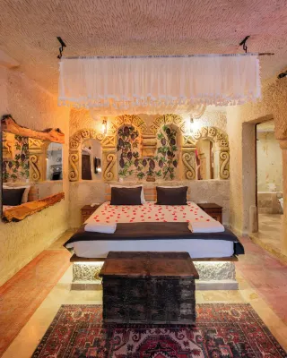 Bayar Cave Suites Special Class - Bed and breakfasts