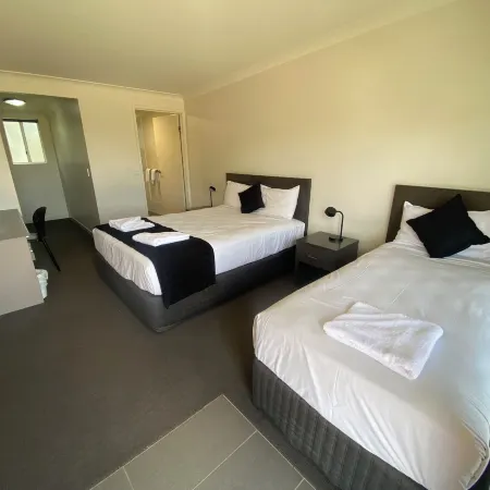 Dooley's Tavern & Motel Springsure