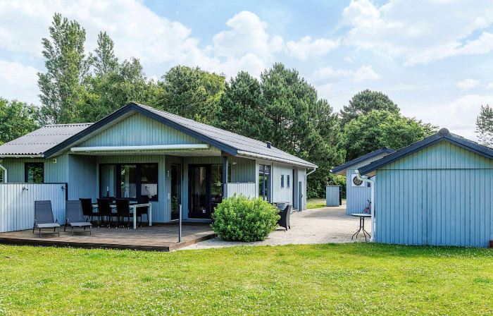 8 person holiday home in Nakskov