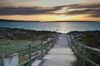 The Pelican - Stunning 3-bedroom Holiday Home in Langebaan - 4-Star