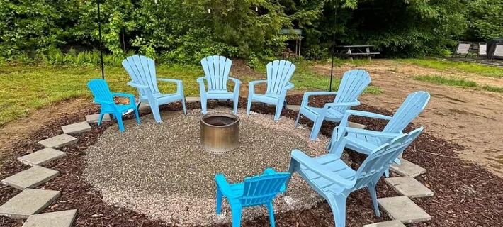 Brand new 2BR, 1.5BA-close to amenities yet feels secluded. 2 story, AC, wifi! Hotels in Bridgton