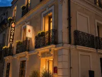 Hôtel d'Aragon - Place de la Comédie - プレフェクチュール周辺のホテル