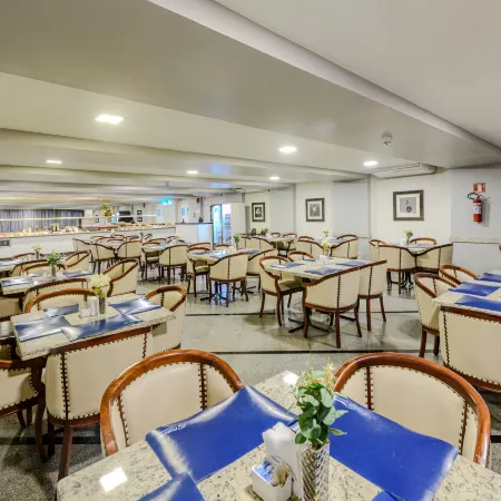 Plaza Inn Augustus