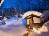 Shirokotsu Onsen Korinoyu-Sasaya Hotels near Zengoro Fall
