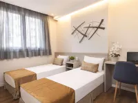 Tulip Inn Vila Velha Hotels near Vale Museum