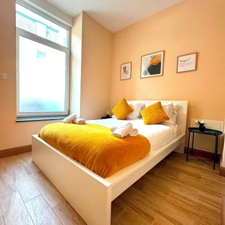 Stylish Brand New 1 bedroom Apartment