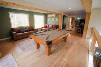 Unique Container Retreat With Creek Villa - 4-Star