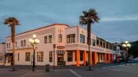 Art Deco Masonic Hotel - parking
