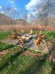 Creekside: Cozy 3-Bedroom Cabin on Loyalsock Creek – Fish, Hike, Kayak or Relax! - Chalets