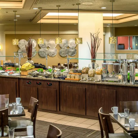 DoubleTree by Hilton Portland, OR