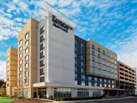 Fairfield Inn & Suites Savannah Midtown Hotels near Memorial Stadium
