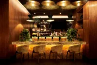 VEA Newport Beach, a Marriott Resort & Spa - bar