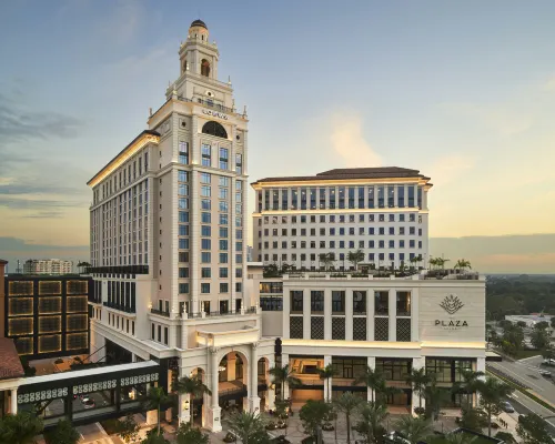Loews Coral Gables Hotel Hotels near CocoWalk