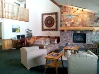 Boarders Inn & Suites by Cobblestone Hotels - Wautoma - parking