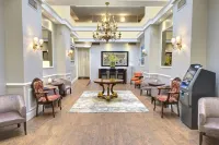 The Roslyn, Tapestry Collection by Hilton - Wi-Fi