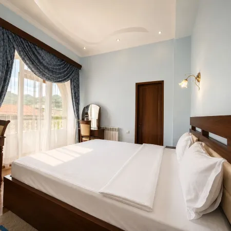 Christy Hotel