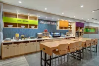 Home2 Suites by Hilton Burleson - مطابخ