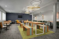 Spark by Hilton San Jose Airport - ที่มีที่จอดรถ