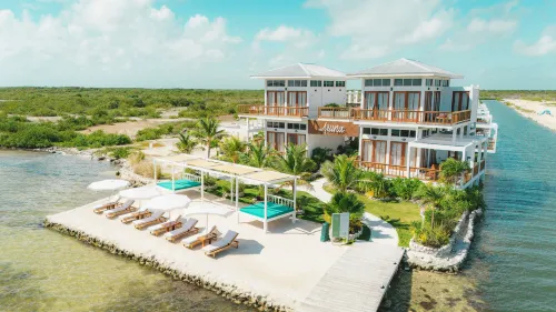 Aruna Resort & Villas - ที่มีที่จอดรถ