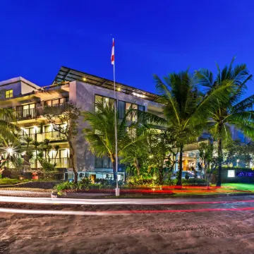 Klapa Resort Отели рядом с достопримечательностью «Пляж Бингин»