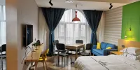Junshan District, Yueyang, Hunan, China - Sala De Recreación (con Ajedrez & Amp; Tarjetas)
