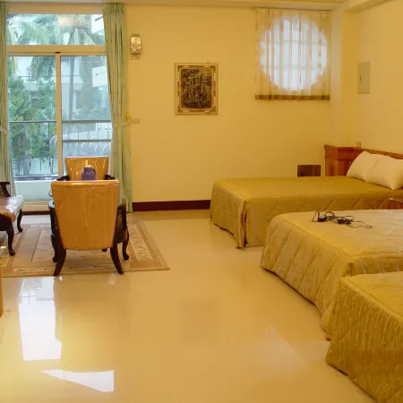 Fonglin Villa Hostel Отели рядом с достопримечательностью «Станция Jiji»