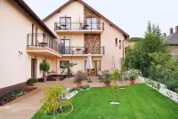 Barackvirág Apartmanház