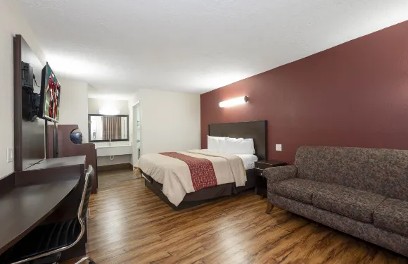 斯塔克維爾紅頂酒店-大學