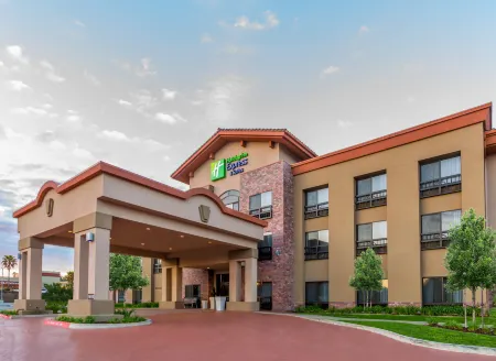 Holiday Inn Express & Suites Atascadero