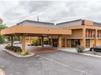 Clarion Pointe Statesville Hotels in Statesville