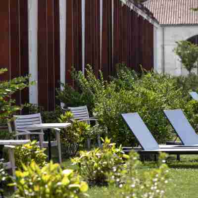 Hôtel Chais Monnet & Spa Hotel Exterior