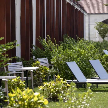 Mr & MRS Smith HÔTEL Chais Monnet