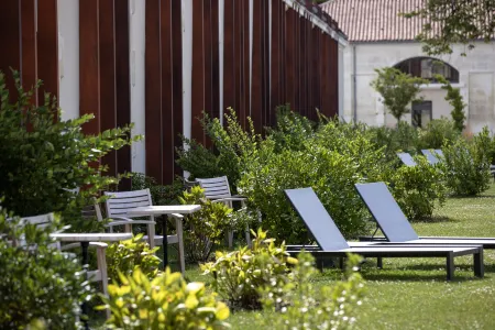 Mr & MRS Smith HÔTEL Chais Monnet