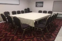 Baymont by Wyndham Chicago/Alsip - parking