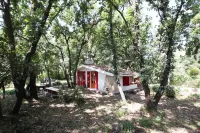 Chalet nel bosco immerso nel bosco di querce a Monterosso Etneo - 3 stelle