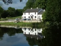 Corrigans Shore House Hotels in 