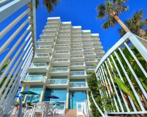 Bahama House - Daytona Beach Shores Отели рядом с достопримечательностью «Бич Стрит»