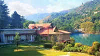 Neelesh Inn- A Luxury Lake View Hotel- 20 Kms from Nainital Hôtels à : L'Aiguillon-sur-Mer